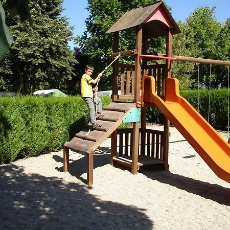 Camping De La Bourgnatelle Bretenoux