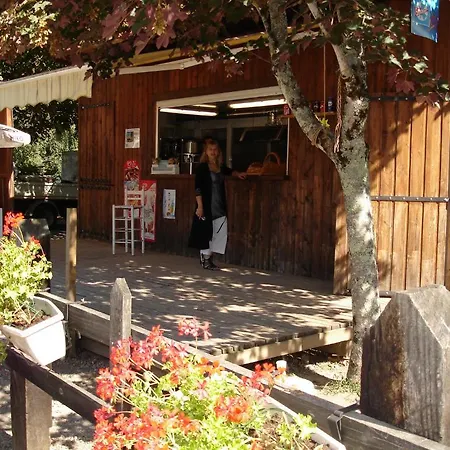 Camping De La Bourgnatelle 4*