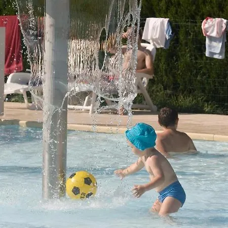 Camping De La Bourgnatelle Camping Bretenoux