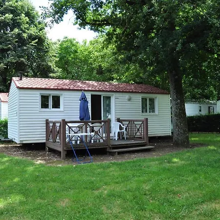 Camping De La Bourgnatelle Camping Bretenoux